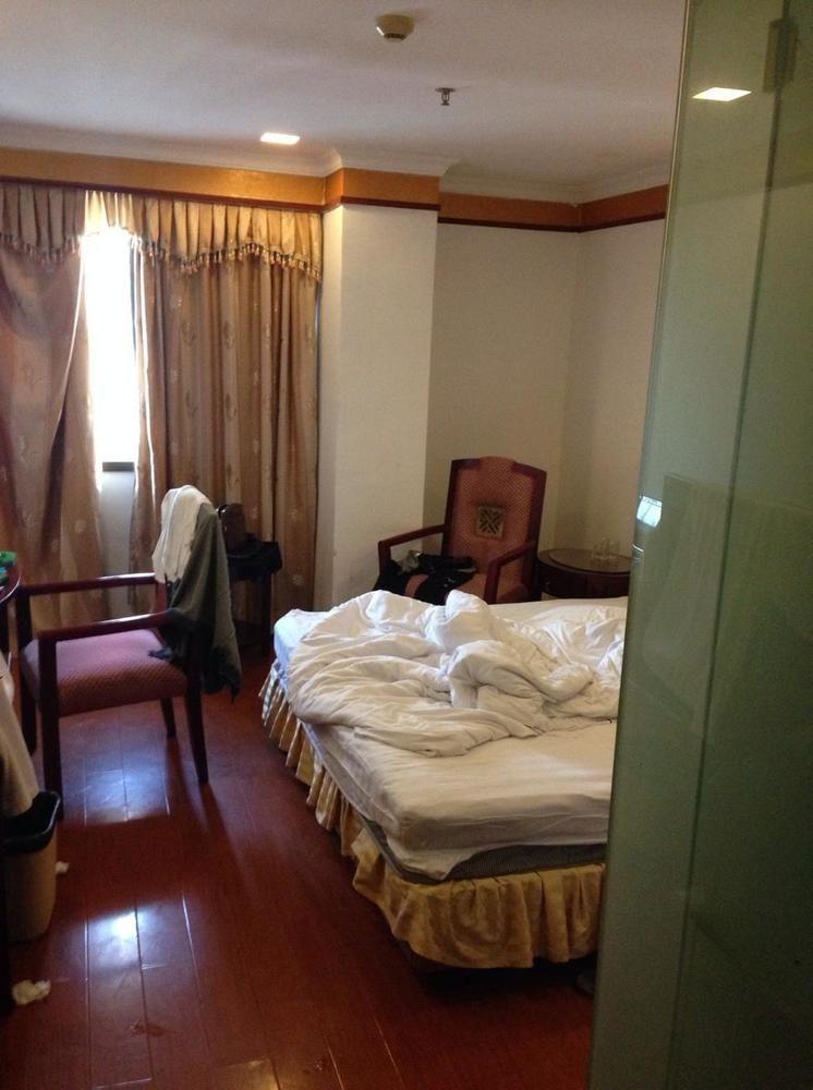 Baojiang Yingbin Hotel Zhuhai Extérieur photo